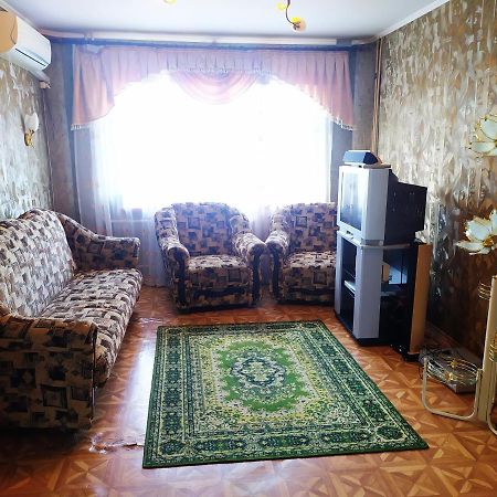 Ильинская 3К Посуточно Почасово Apartment Sumî Exterior foto